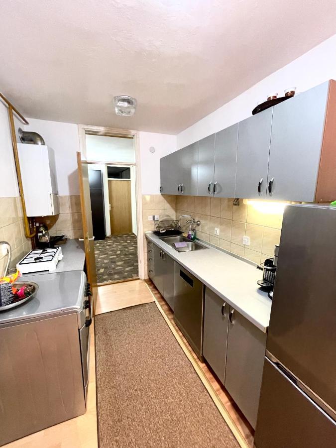 Airport Sarajevo Apartment 2 Экстерьер фото